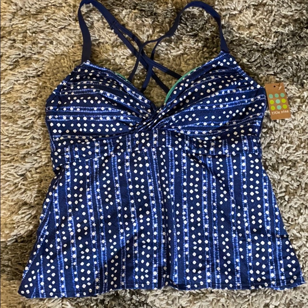 Title nine NWT tankini top